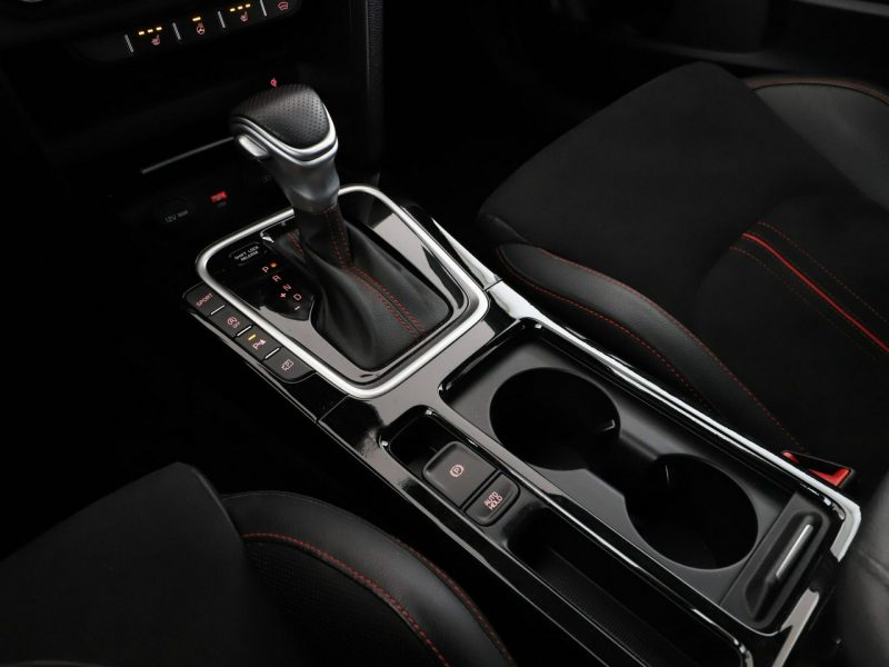 Kia Pro Cee'd lift full LED virtual cocpit skóra/alcantara kamera i czujniki parkowa