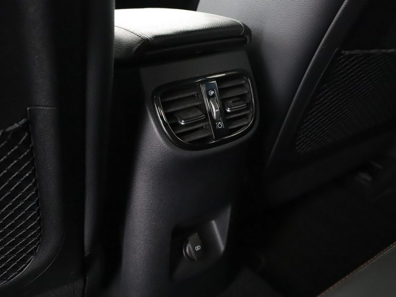 Kia Pro Cee'd lift full LED virtual cocpit skóra/alcantara kamera i czujniki parkowa
