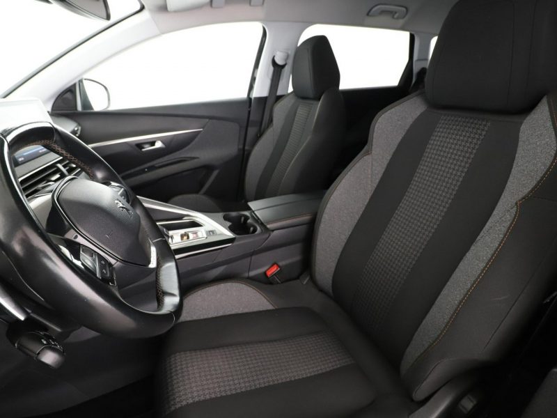 Peugeot 5008 7 os. automat virtual cocpit navi czujniki parkowania II (2017-)