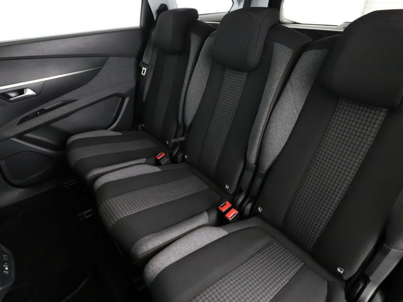 Peugeot 5008 7 os. automat virtual cocpit navi czujniki parkowania II (2017-)