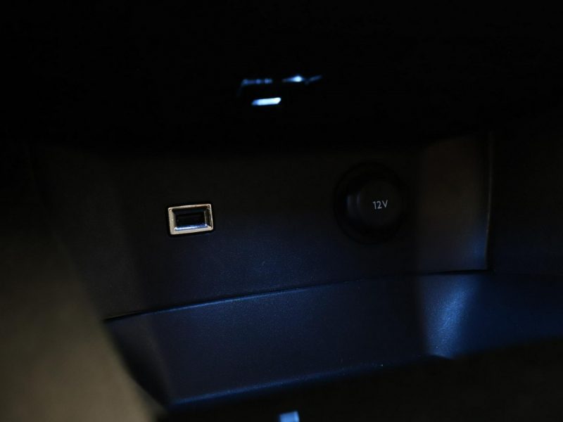 Peugeot 5008 7 os. automat virtual cocpit navi czujniki parkowania II (2017-)
