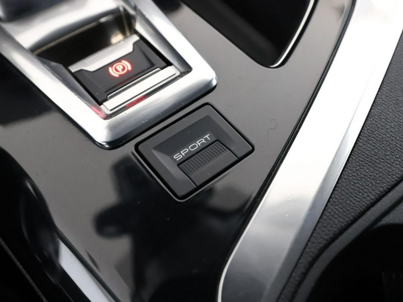 Peugeot 5008 7 os. automat virtual cocpit navi czujniki parkowania II (2017-)