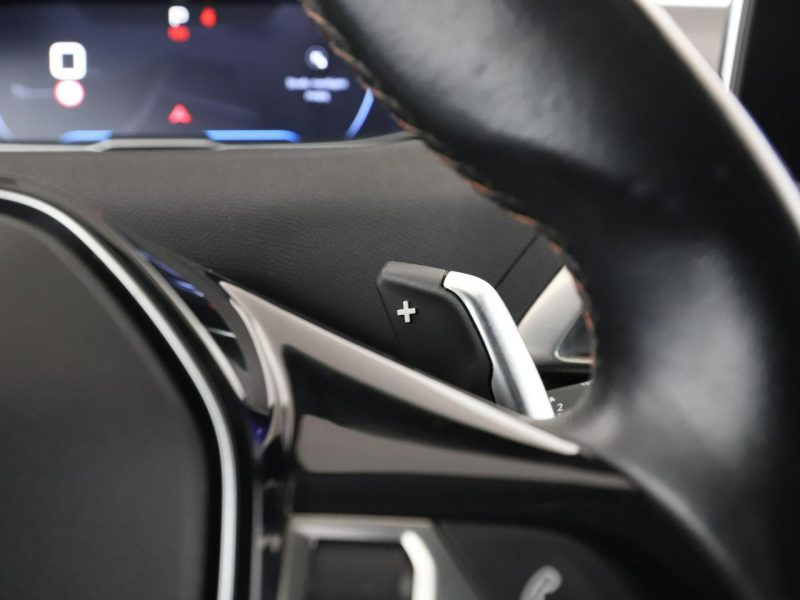 Peugeot 5008 7 os. automat virtual cocpit navi czujniki parkowania II (2017-)