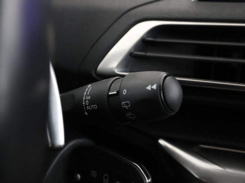 Peugeot 5008 7 os. automat virtual cocpit navi czujniki parkowania II (2017-)
