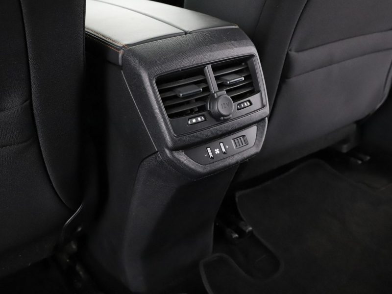 Peugeot 5008 7 os. automat virtual cocpit navi czujniki parkowania II (2017-)