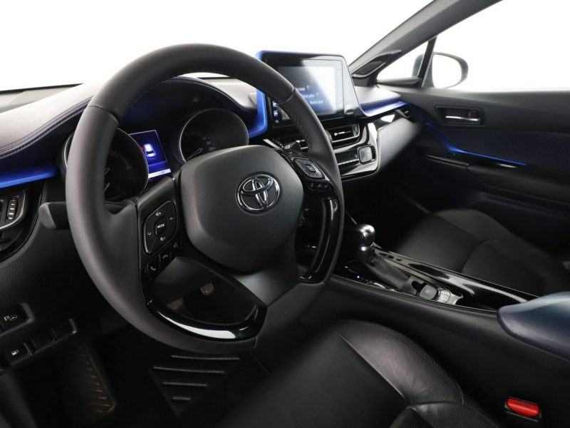 Toyota C-HR GRATIS! Pakiet Serwisowy o wartości 700 zł!