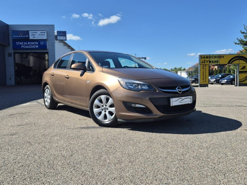 Opel Astra J (2009-2019)