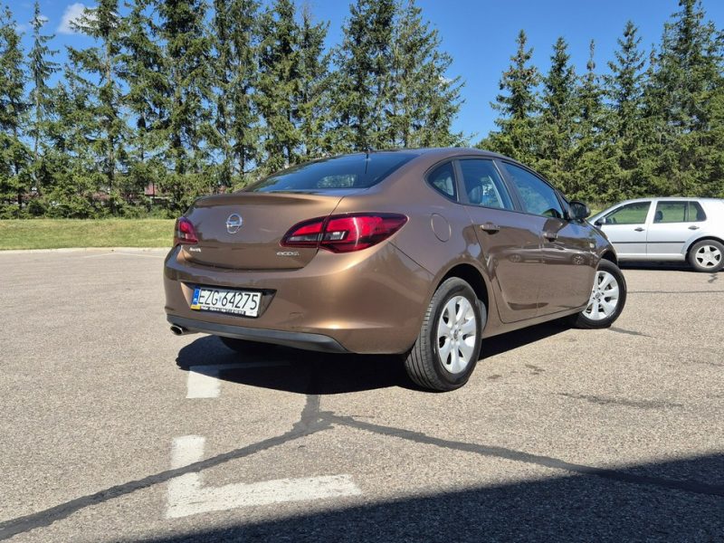 Opel Astra J (2009-2019)