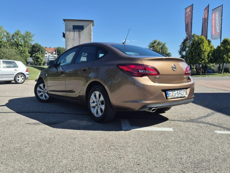 Opel Astra J (2009-2019)