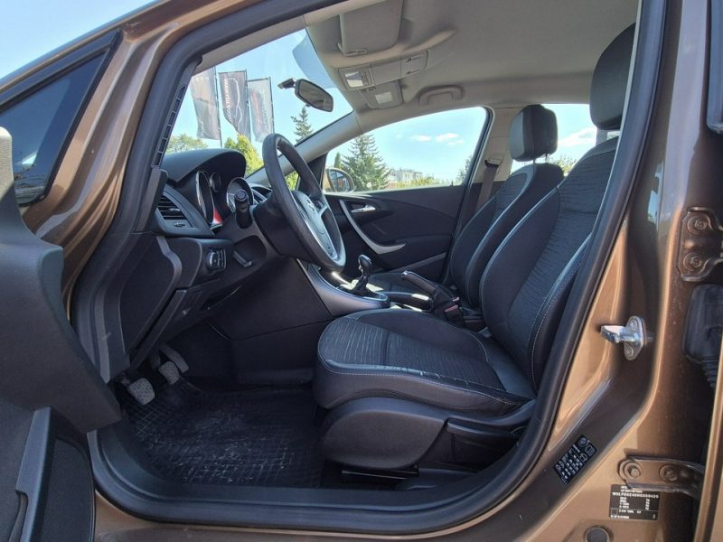 Opel Astra J (2009-2019)