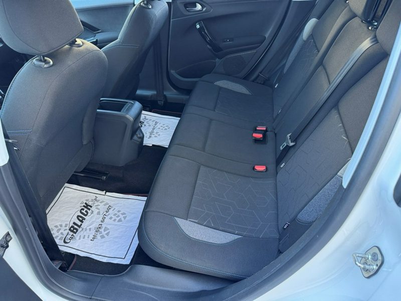 Peugeot 2008 Pisemna Gwarancja 12 miesięcy I (2013-2019)