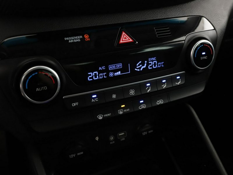 Hyundai Tucson automat 177KM klima-auto PDC-kamera tempomat navi III (2015-2020)