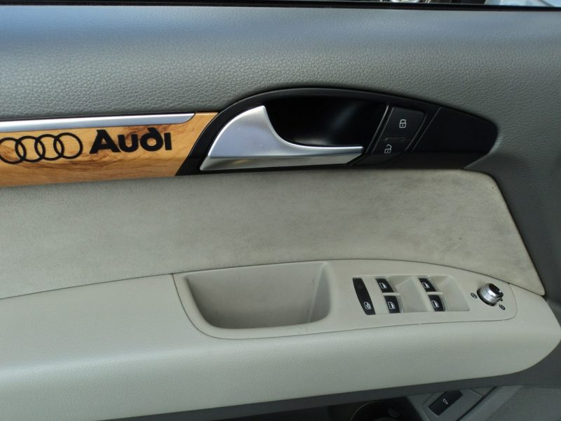 Audi Q7 sprzedam Q-7 z 2012r 3.0 V6 245KM PNEUMATYKA 4x4 KOŁ II (2009-2015)