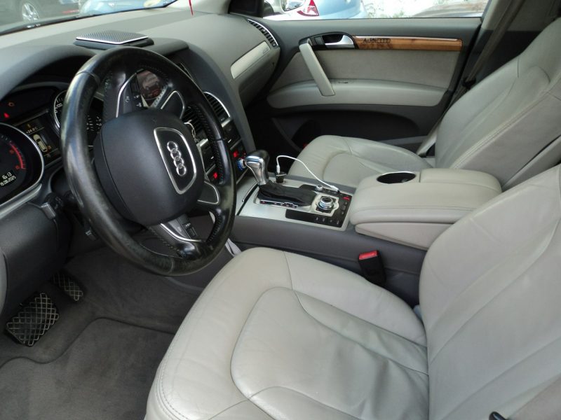 Audi Q7 sprzedam Q-7 z 2012r 3.0 V6 245KM PNEUMATYKA 4x4 KOŁ II (2009-2015)