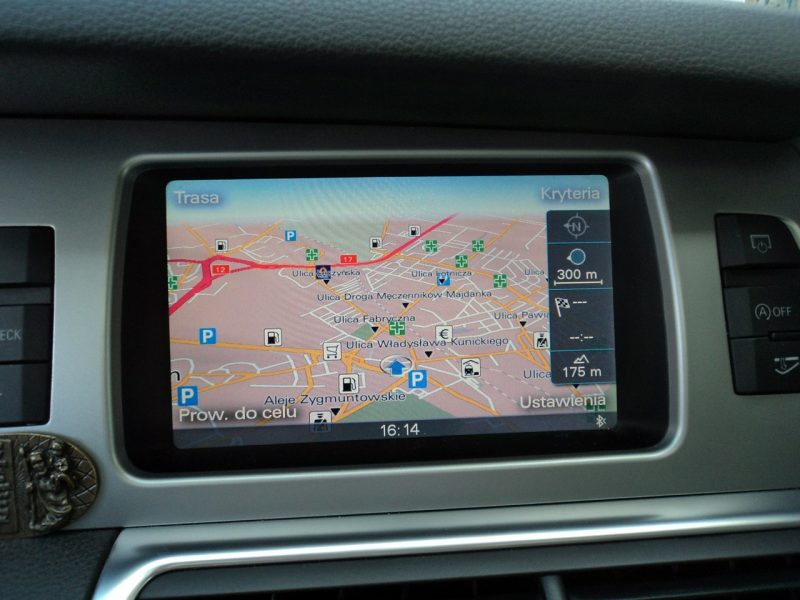 Audi Q7 sprzedam Q-7 z 2012r 3.0 V6 245KM PNEUMATYKA 4x4 KOŁ II (2009-2015)