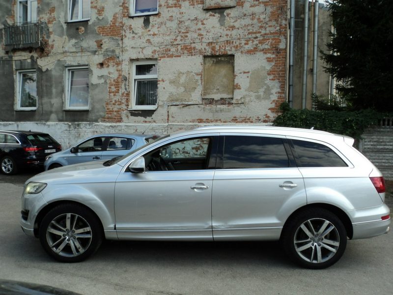Audi Q7 sprzedam Q-7 z 2012r 3.0 V6 245KM PNEUMATYKA 4x4 KOŁ II (2009-2015)