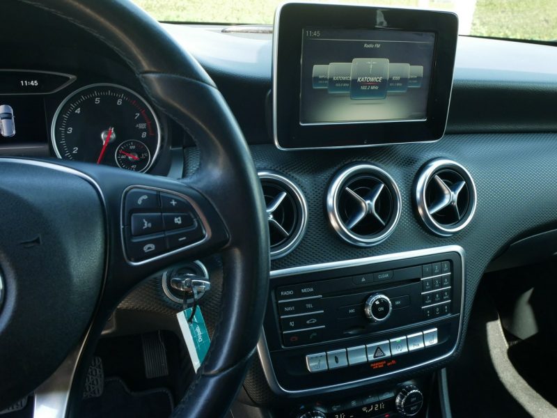 Mercedes A 180 1.6 122KM [Eu6] -Navi -Grzane fotele -Euro 6 -Zobacz W176 (2012-)