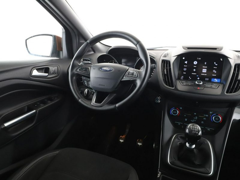 Ford Kuga navi klima auto skóra/alcantara czujniki parkowania II (2012-)