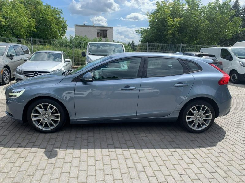 Volvo V40 2.0d Automat FullLED Navi II (2012-)
