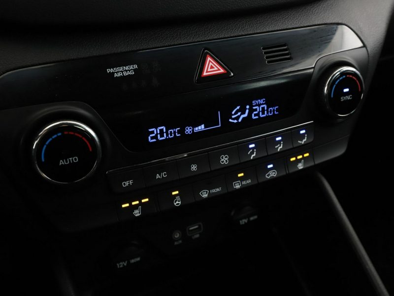 Hyundai Tucson Navi Klimatyzacja Kamera cofania Podgrzewane fotele Bluetooth III (2015-2020)