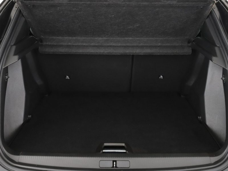 Peugeot 2008 Allure półskóra navi PDC-kamera grzane fotele LED tempomat Bluetooth II (2019-)