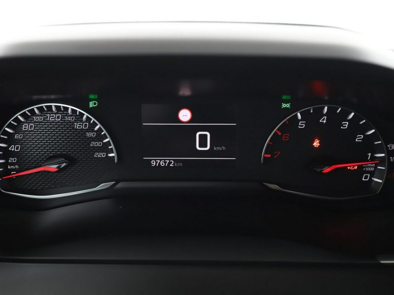Peugeot 2008 Allure półskóra navi PDC-kamera grzane fotele LED tempomat Bluetooth II (2019-)
