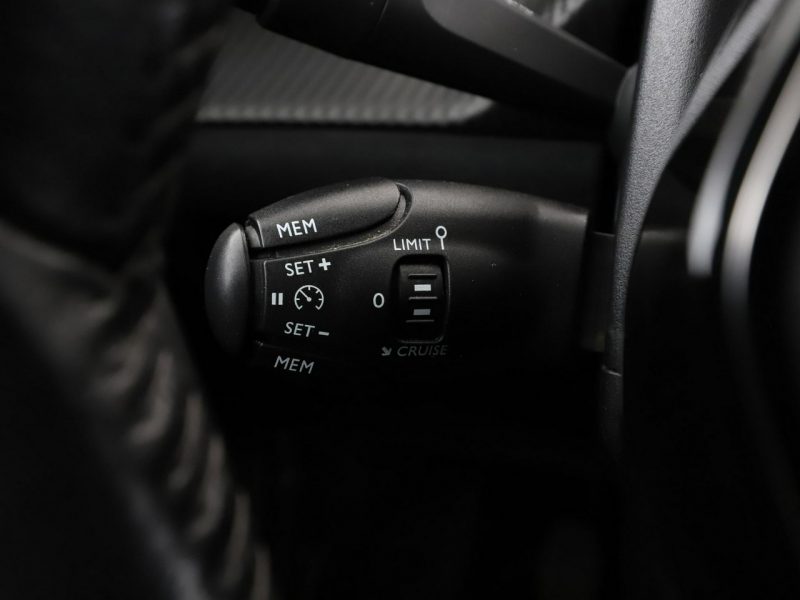 Peugeot 2008 Allure półskóra navi PDC-kamera grzane fotele LED tempomat Bluetooth II (2019-)