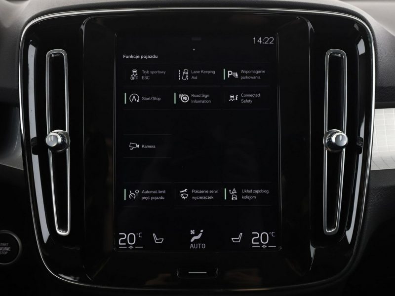 Volvo XC 40 FV24 2.0 T4 Automat Momentum Pro Navi Tempomat Grzana Skóra Kamera LED