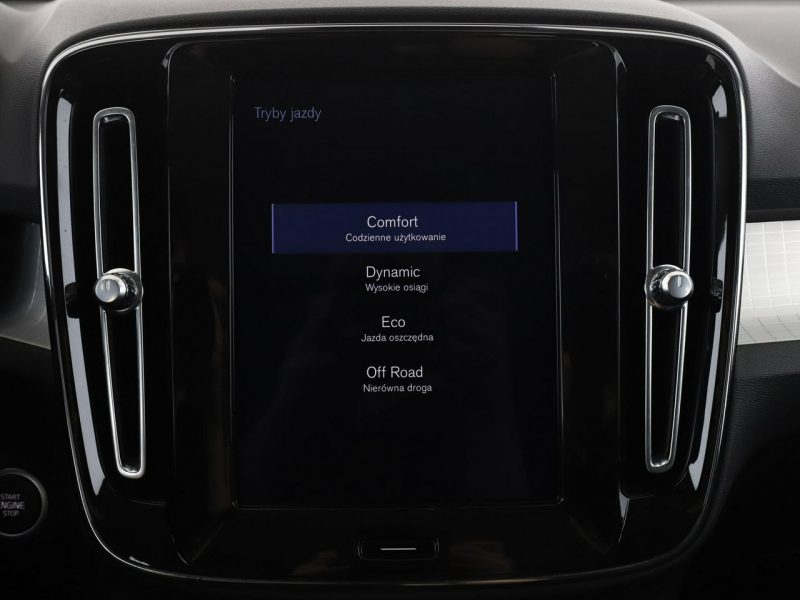Volvo XC 40 FV24 2.0 T4 Automat Momentum Pro Navi Tempomat Grzana Skóra Kamera LED