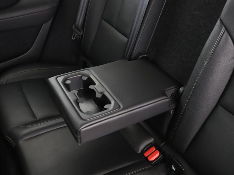 Volvo XC 40 FV24 2.0 T4 Automat Momentum Pro Navi Tempomat Grzana Skóra Kamera LED