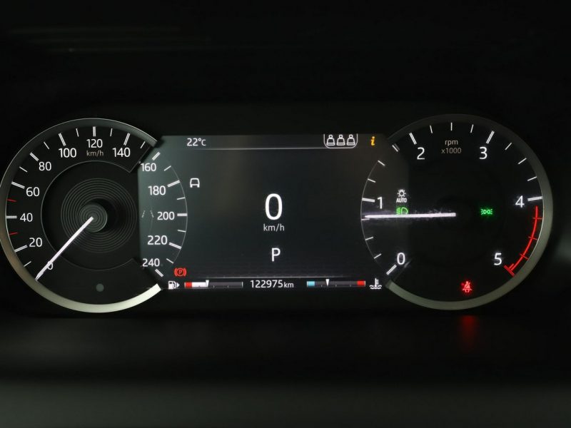 Land Rover Discovery Sport 2.0d Sport Automat AWD Panorama Tempomat Navi GrzanaSkóra Meridian LED