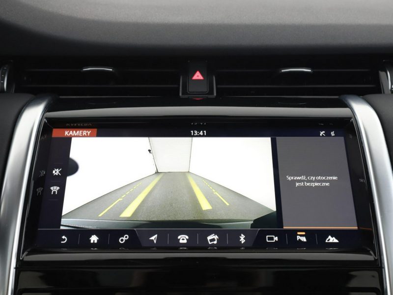 Land Rover Discovery Sport 2.0d Sport Automat AWD Panorama Tempomat Navi GrzanaSkóra Meridian LED