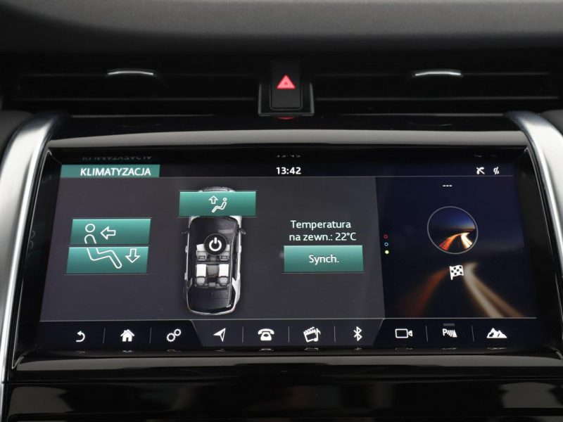 Land Rover Discovery Sport 2.0d Sport Automat AWD Panorama Tempomat Navi GrzanaSkóra Meridian LED