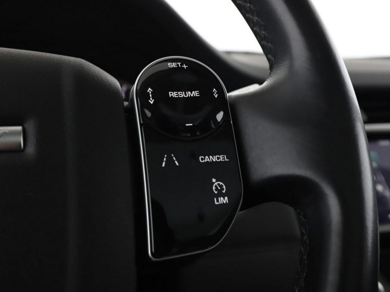 Land Rover Discovery Sport 2.0d Sport Automat AWD Panorama Tempomat Navi GrzanaSkóra Meridian LED