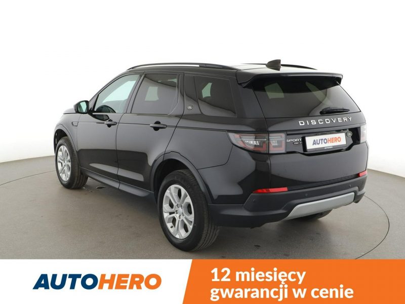 Land Rover Discovery Sport 2.0d Sport Automat AWD Panorama Tempomat Navi GrzanaSkóra Meridian LED