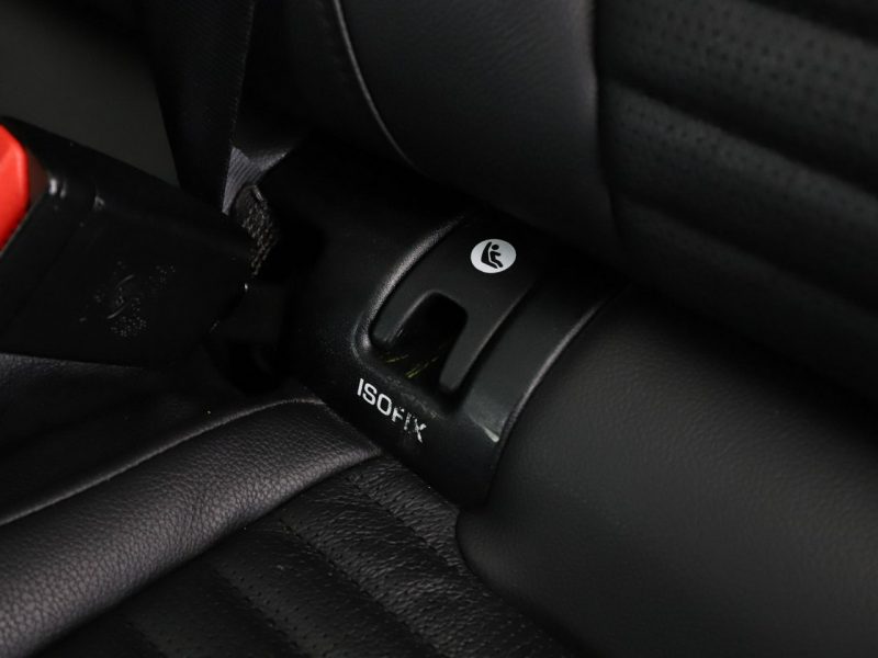 Land Rover Discovery Sport 2.0d Sport Automat AWD Panorama Tempomat Navi GrzanaSkóra Meridian LED