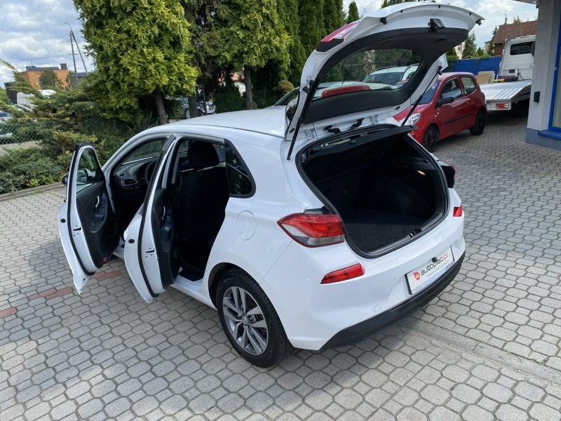 Hyundai i30 1.4 99KM Kamera, Navi,Gwarancja III (2017-)