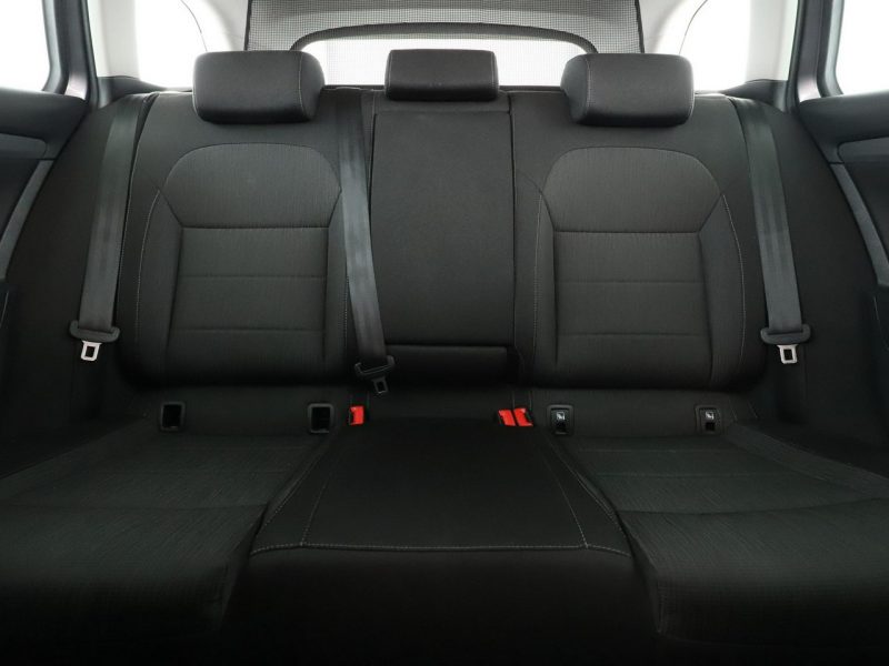 Škoda Superb klima auto grzane fotele czujniki parkowania III (2015-2023)