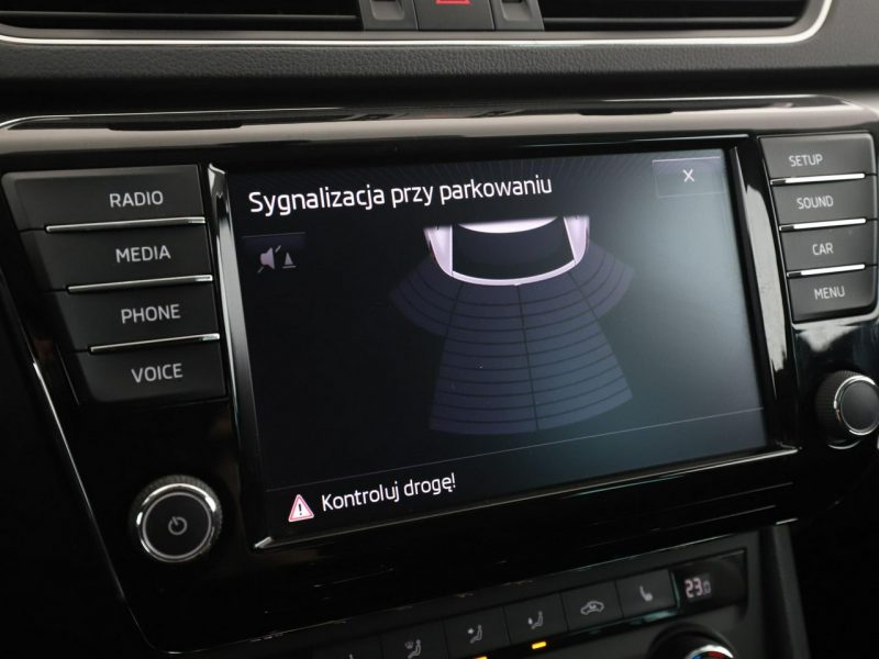 Škoda Superb klima auto grzane fotele czujniki parkowania III (2015-2023)