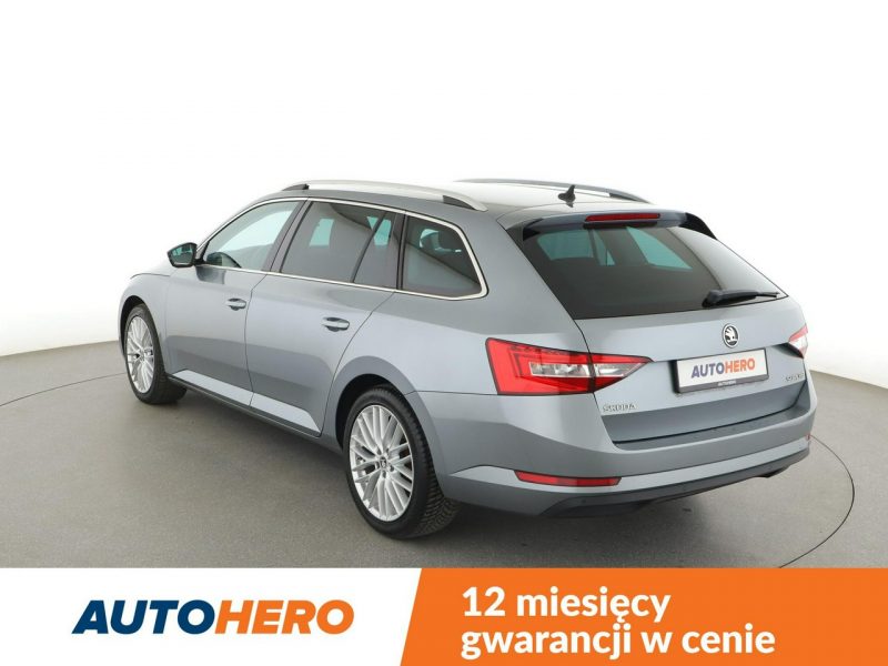 Škoda Superb klima auto grzane fotele czujniki parkowania III (2015-2023)