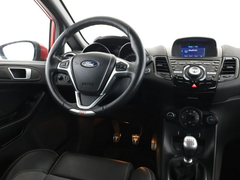 Ford Fiesta klima auto navi RECARO gzrane fotele kamera i czujniki parkowania Mk7 (2008-)