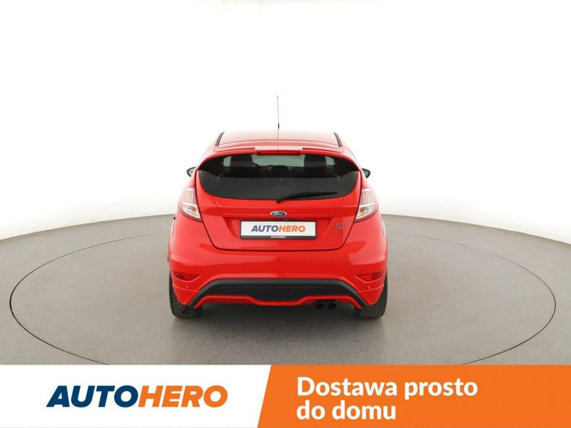 Ford Fiesta klima auto navi RECARO gzrane fotele kamera i czujniki parkowania Mk7 (2008-)