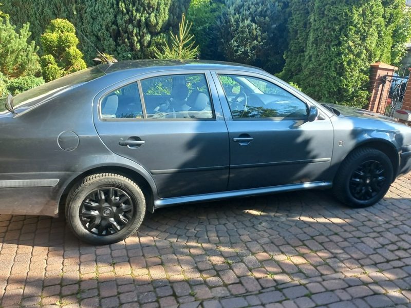 Škoda Octavia Salon PL 1.6 MPI 102 KM Klima Tour 1 właściciel 16 lat I (1996-2011)