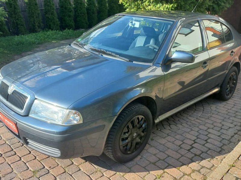 Škoda Octavia Salon PL 1.6 MPI 102 KM Klima Tour 1 właściciel 16 lat I (1996-2011)