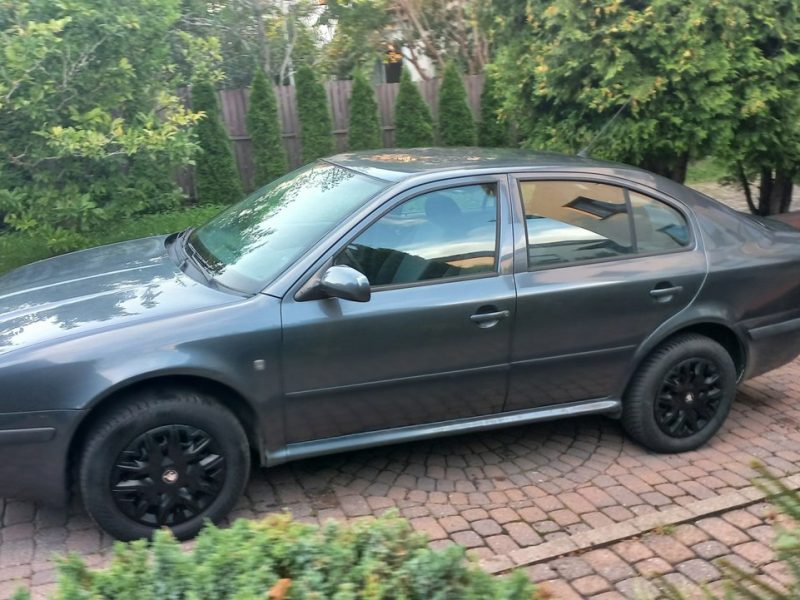 Škoda Octavia Salon PL 1.6 MPI 102 KM Klima Tour 1 właściciel 16 lat I (1996-2011)