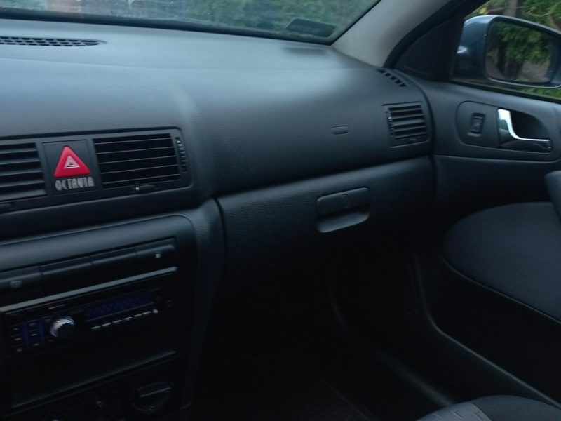 Škoda Octavia Salon PL 1.6 MPI 102 KM Klima Tour 1 właściciel 16 lat I (1996-2011)