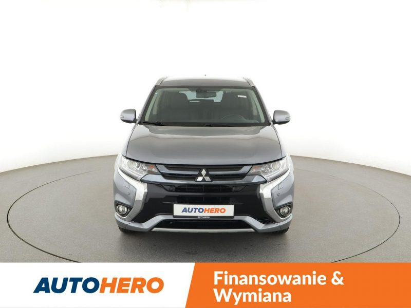 Mitsubishi Outlander PHEV automat 4x4 navi kamera grzane fotele hak tempomat III (2012-)