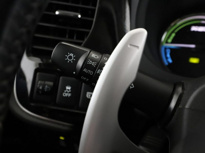 Mitsubishi Outlander PHEV automat 4x4 navi kamera grzane fotele hak tempomat III (2012-)