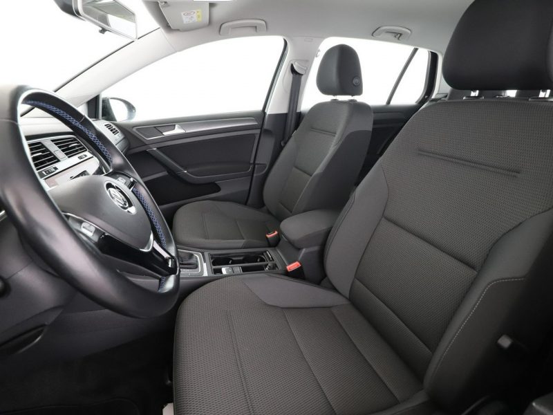 Volkswagen Golf FV23% full LED navi klima auto czujniki parkowania VII (2012-)