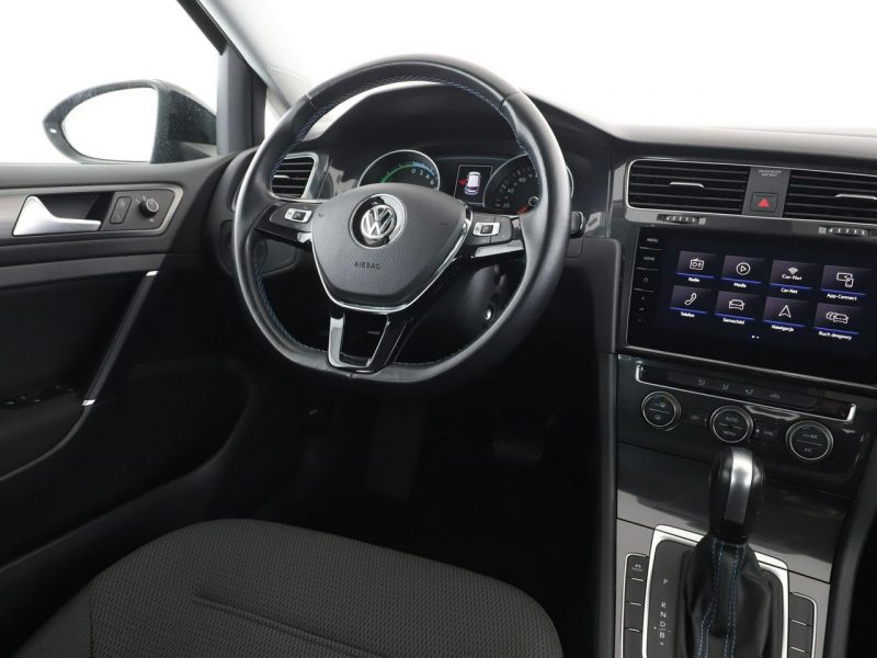 Volkswagen Golf FV23% full LED navi klima auto czujniki parkowania VII (2012-)